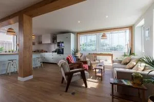 Beautiful Beach house in front of the Ocean - بياريتز