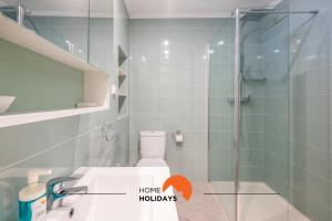 #086 Fish House by Home Holidays