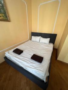 Central House з КОНДИЦІОНЕРОМ