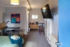 Treetops Silvan Valley Lodge - suite 3 - Silvan