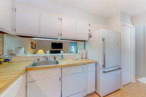 Villas of Bethany West - 792B Salt Pond Circle