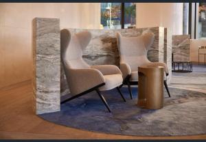 Riverfront Panorama with 2 Kings, Fireworks & Parking