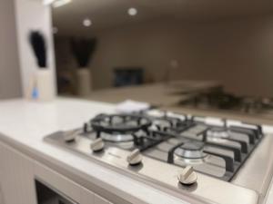 Riverfront Panorama with 2 Kings, Fireworks & Parking