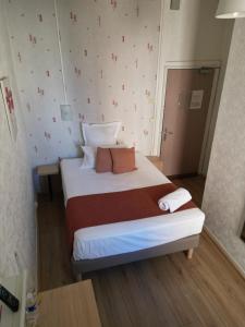 Hotels Hotel les Platanes : photos des chambres