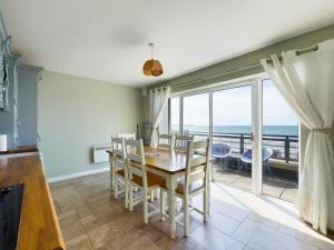 Holiday Apartment Iris