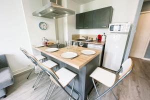 #D5 Blue Lagoon T3 Sleeps 6 Caserne de Bonne