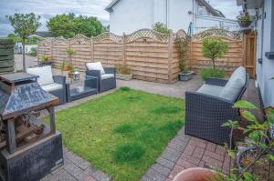 Rose Cottage - 3 Bed Cottage - New Hedges - Tenby