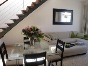 Hill House 2 Bedroom Apartment in De Waterkant