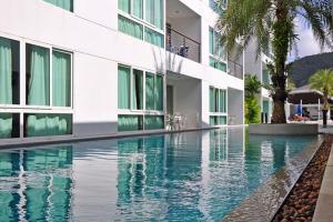 Luxurious 3BR Penthouse Jacuzzi Seaview