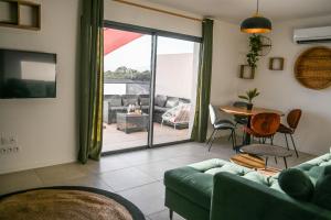 Appartements Porticcio Vacations - Terrasse, Piscine, Jacuzzi, Clim - by TGB : photos des chambres