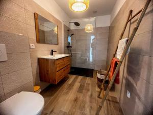 Appartements Porticcio Vacations - Terrasse, Piscine, Jacuzzi, Clim - by TGB : photos des chambres