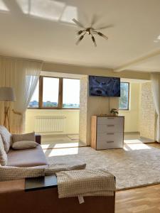 Дружба Поруч Озеро та Парк