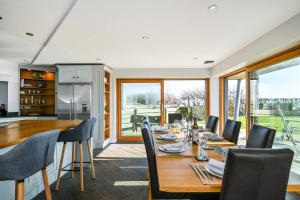 Le Var - Beachfront home in Bracklesham Bay