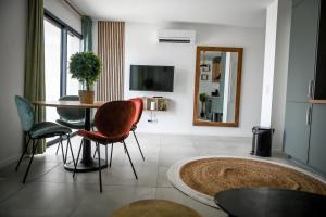 Appartements Porticcio Vacations - Terrasse, Piscine, Jacuzzi, Clim - by TGB : photos des chambres