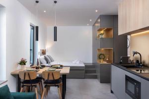 Villa Tonina Studio: City Center