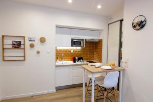 Promenade dAutomne - Netflix & Wifi - Climatisation- Parking Gratuit - check-in 24H24 - Emplacement Vélos - GoodMarning