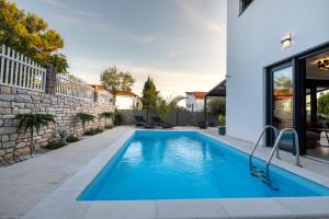 Luxury Villa Adria Apartments 