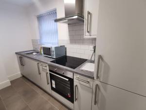 The Love Nest Apartment Liverpool, Netflix