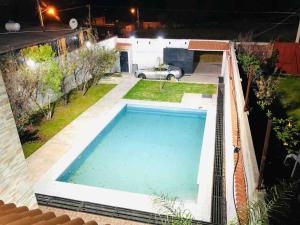 Casa jardín con alberca