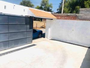 Casa jardín con alberca