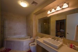 19L Breathtaking Oceanview Playa Bonita Resort