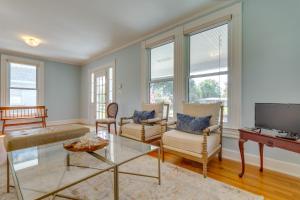 Pensacola Paradise Furnished Deck and Gas Grill!