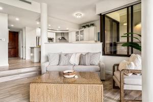 Mauna Lani Point H107