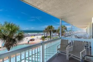 Daytona Beach Resort Oceanfront 1 Bedroom Suite, 2 Queen Beds - Ortona