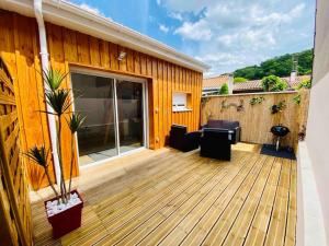 Appartements Chalet cosy secteur calme TRAM A 120 m gare aeroport : photos des chambres