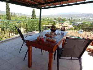 TriΖin - Paralia Kallonis