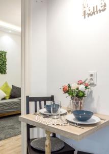 Heart garden central comfy studio