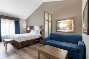 King Suite room in Best Western Plus Downtown North