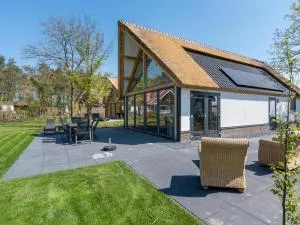 Modern holiday home near Baarle-Nassau - Weelde