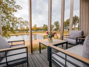 Chalet by Beach and Harbor with Terrace