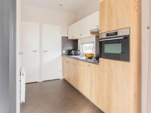 Chalet by Beach and Harbor with Terrace