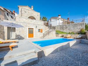 Charming holiday home in Pazin with private pool 