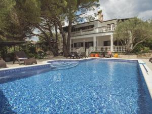 Holiday Home in Banjole near Sea Beach