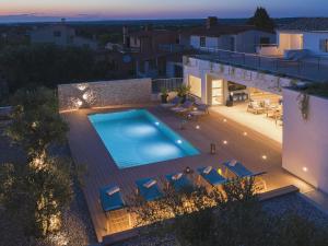 Villa in Stinjan with Pool and Sea View