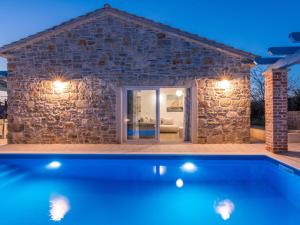 Private Pool Villa in Suko an