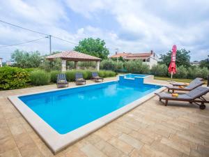Villa in Medvidici with Pool near Porec Beach