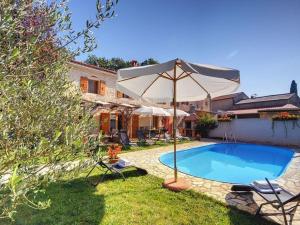 Villa in Batlug with Private Pool