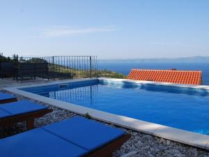 Villa in Podgora with Pool near Beach