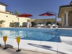 Villa in Marmajola with Private Pool