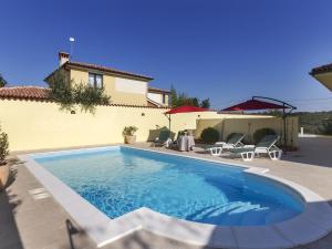 Villa in Marmajola with Private Pool