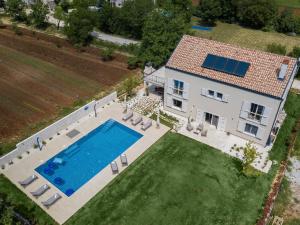 Villa in Butkovici with Pool near Pula