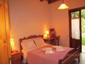 Villa in Prines with White Mountains View