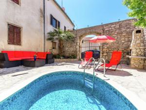 Apartment in Medulin near Sandy Beaches