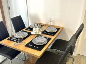 Mobile home in Drage with garden