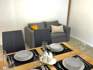 Mobile home 70m distant from beach 
