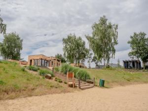 Lodge by Rhine with Stunning Water Views